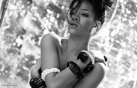 rihanna-beba19